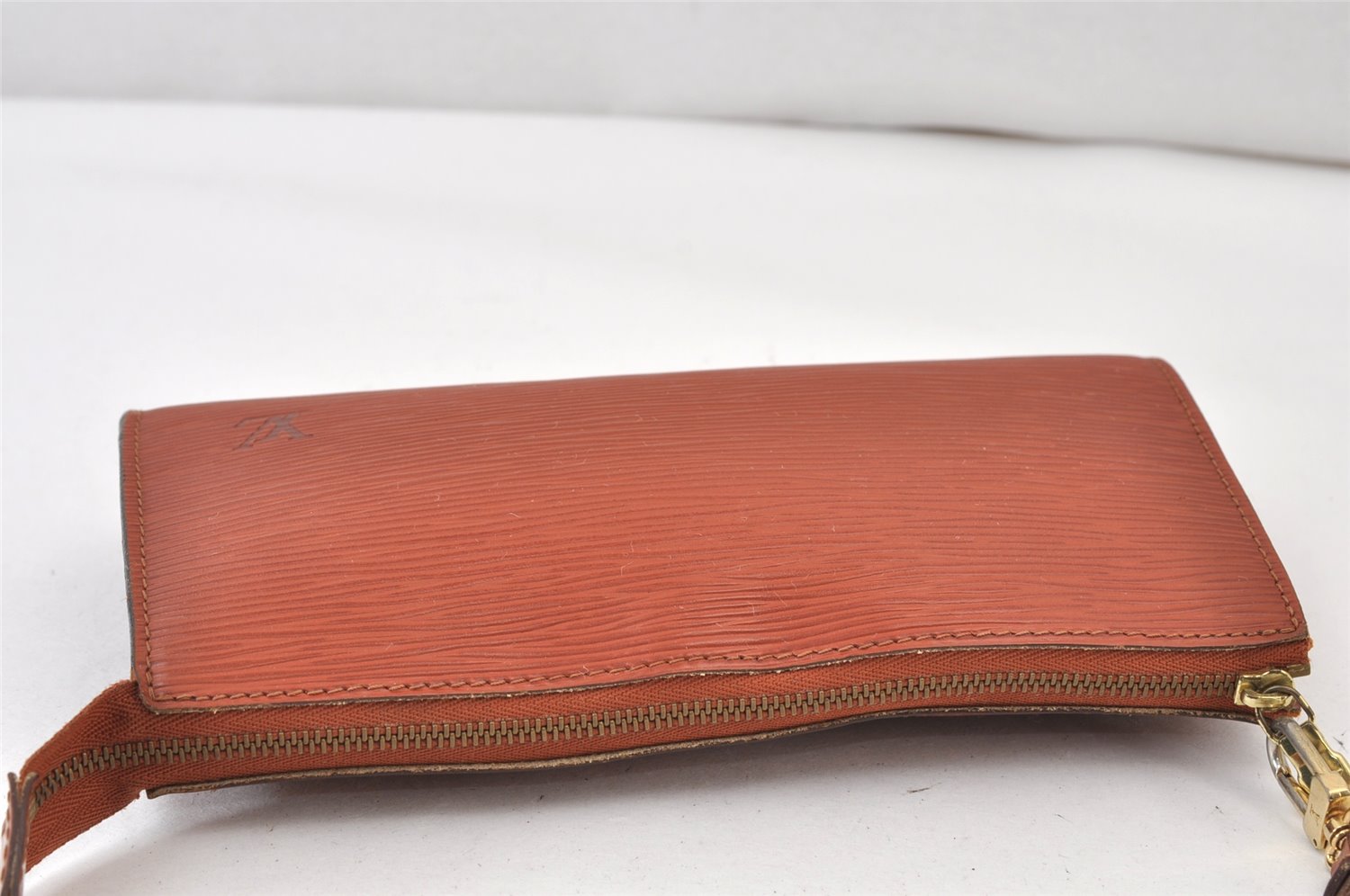 Authentic Louis Vuitton Epi Pochette Accessoires Pouch Brown M52953 LV 1224K