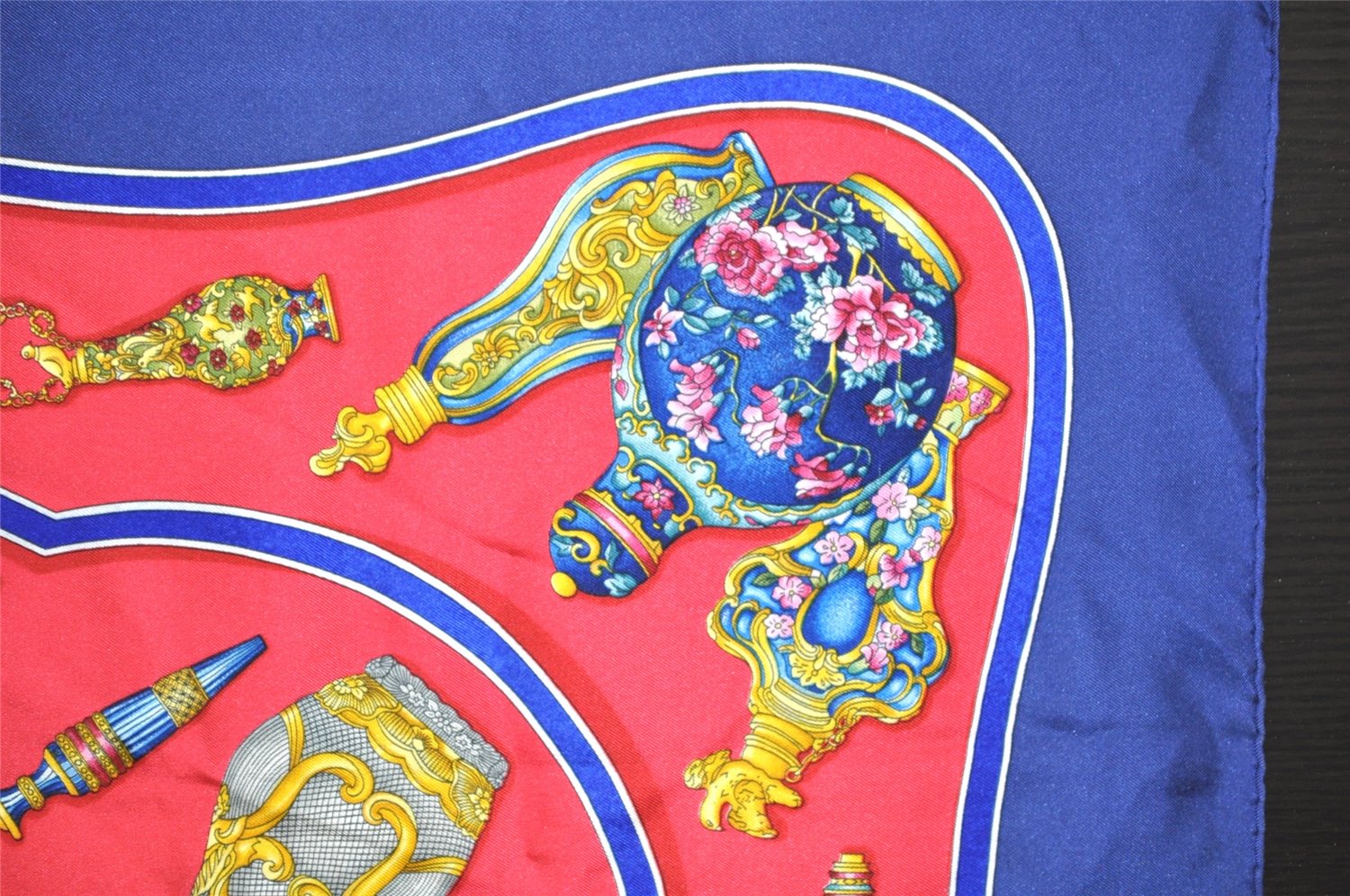 Authentic HERMES Carre 90 Scarf 