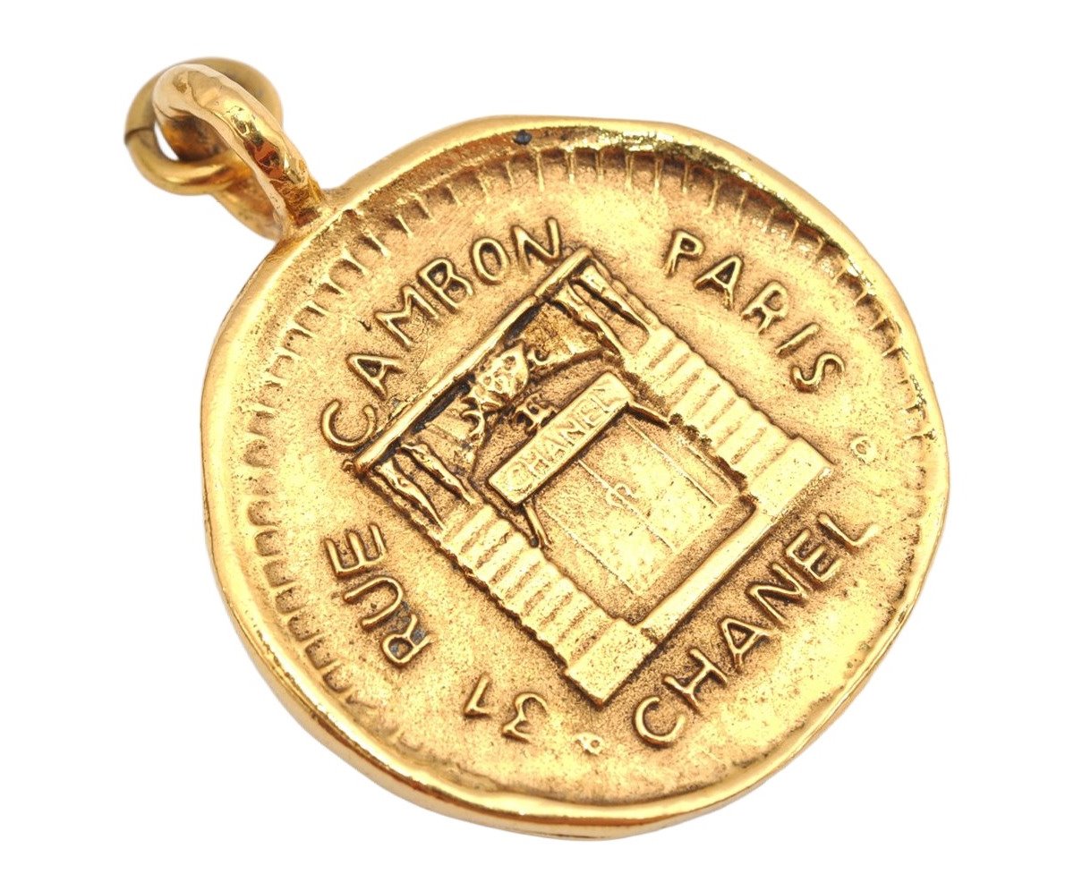 Authentic CHANEL Vintage 31 RUE CAMBON Pendant Top Charm Gold 1235K