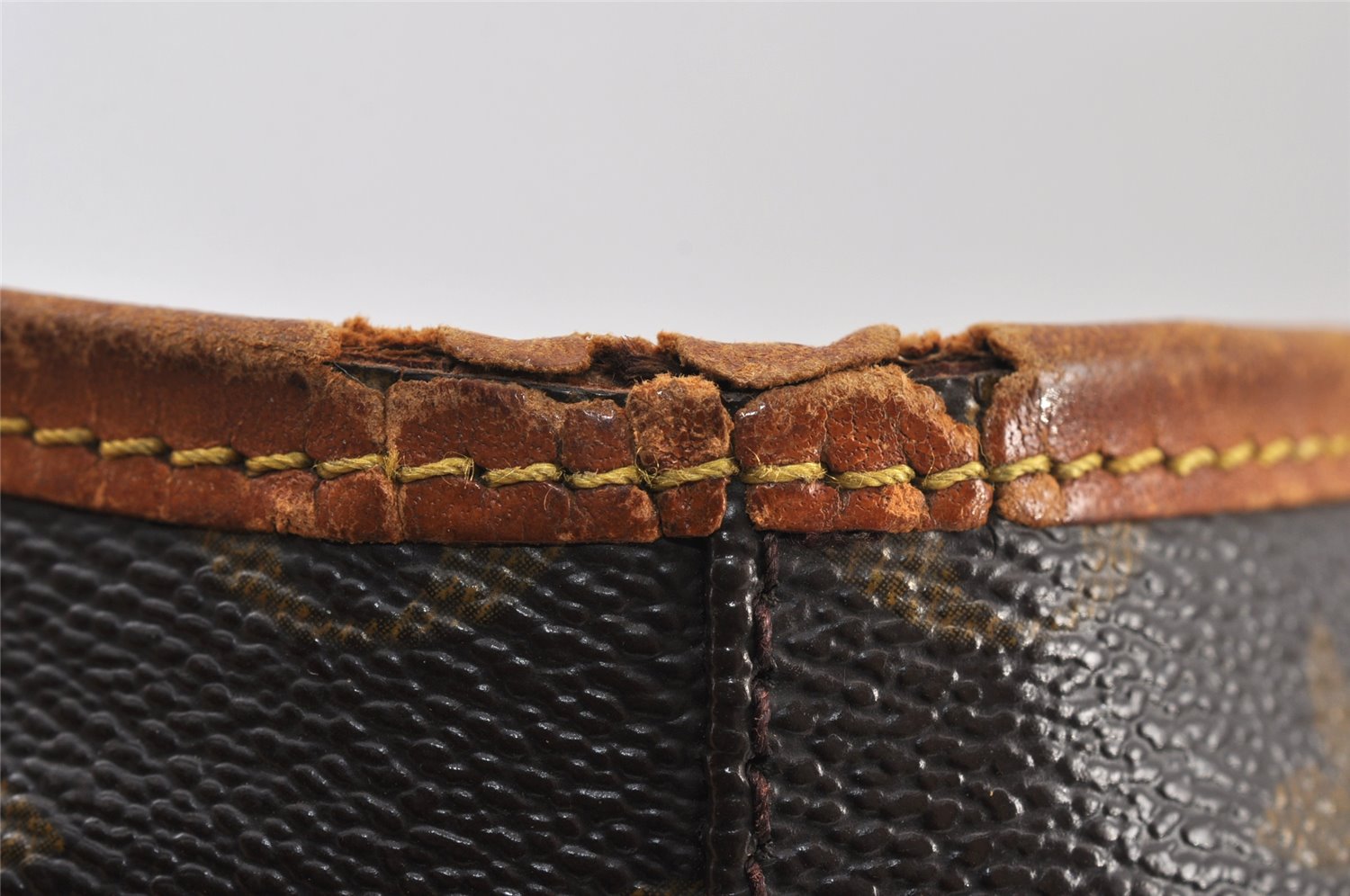 Authentic Louis Vuitton Monogram Bucket PM Shoulder Tote Bag Old Model LV 1238K