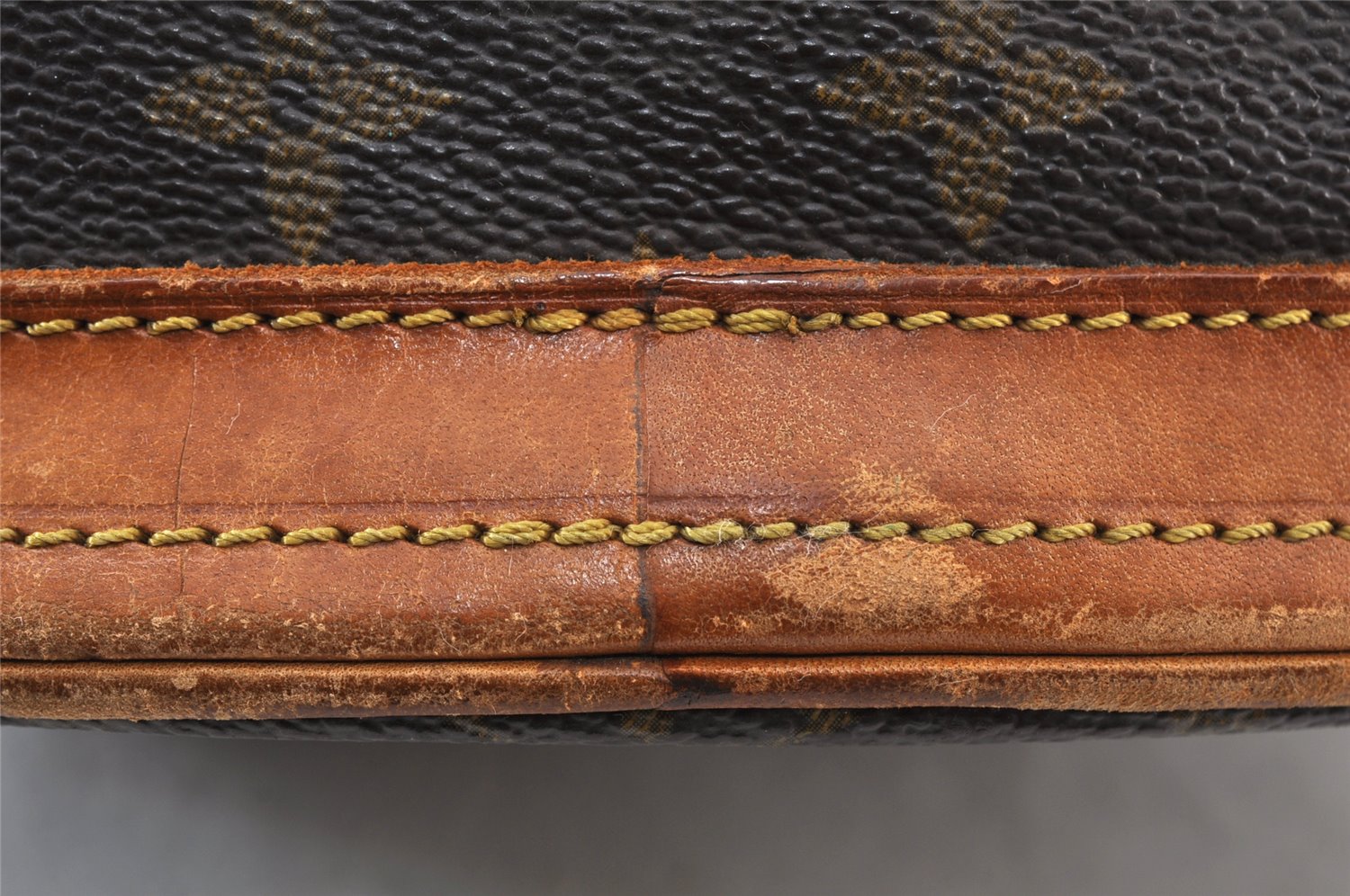 Authentic Louis Vuitton Monogram Bucket PM Shoulder Tote Bag Old Model LV 1238K