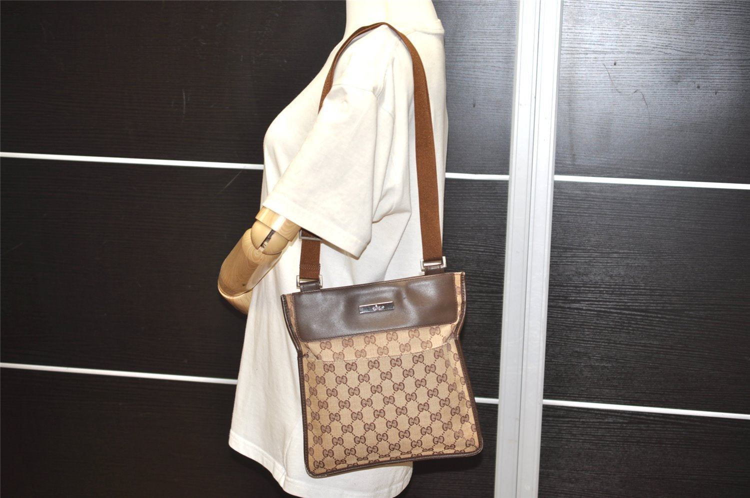 Authentic GUCCI Shoulder Cross Body Bag GG Canvas Leather 27639 Brown 1240I