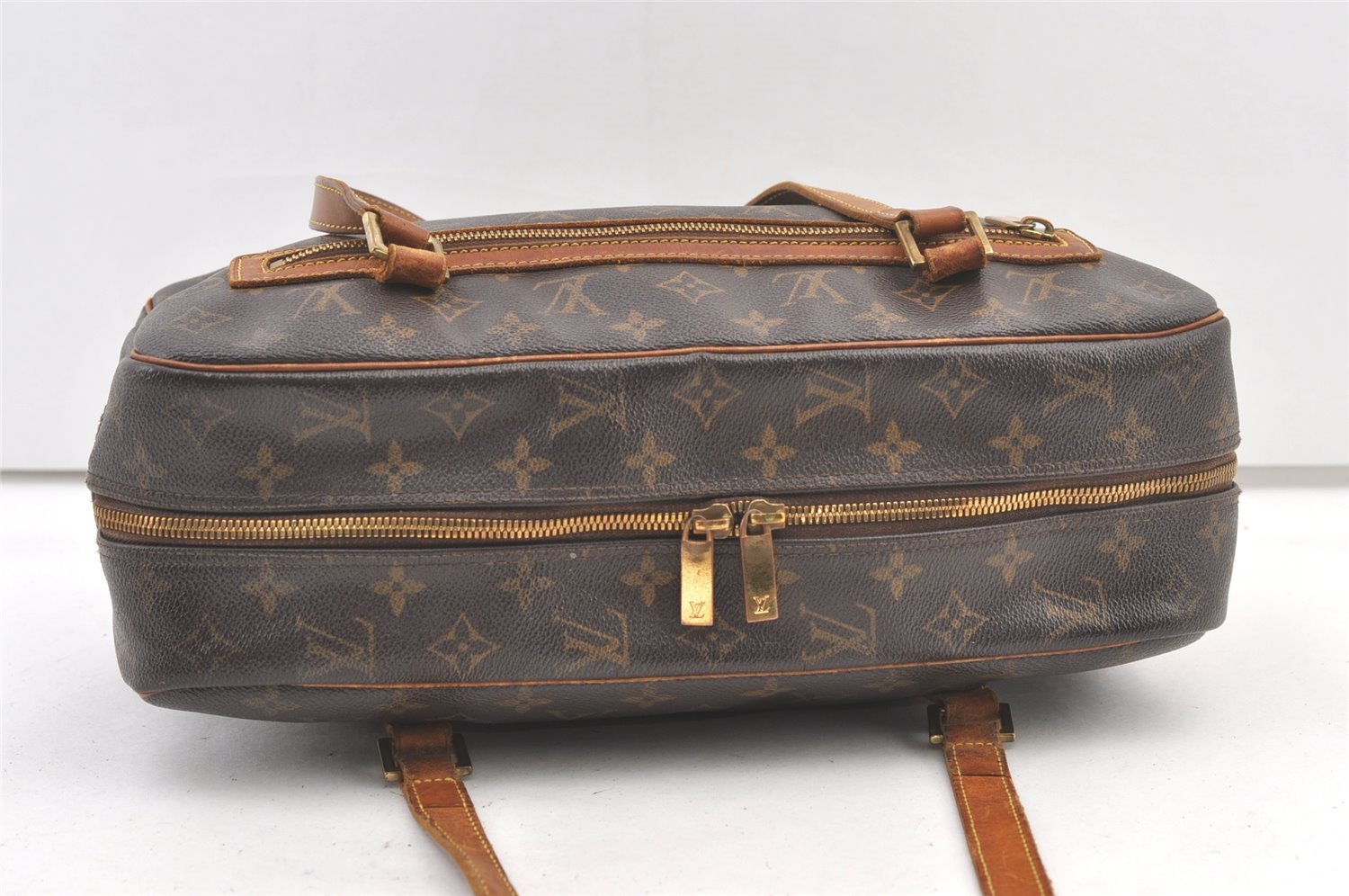 Authentic Louis Vuitton Monogram Cite GM Shoulder Bag M51181 LV 1246K