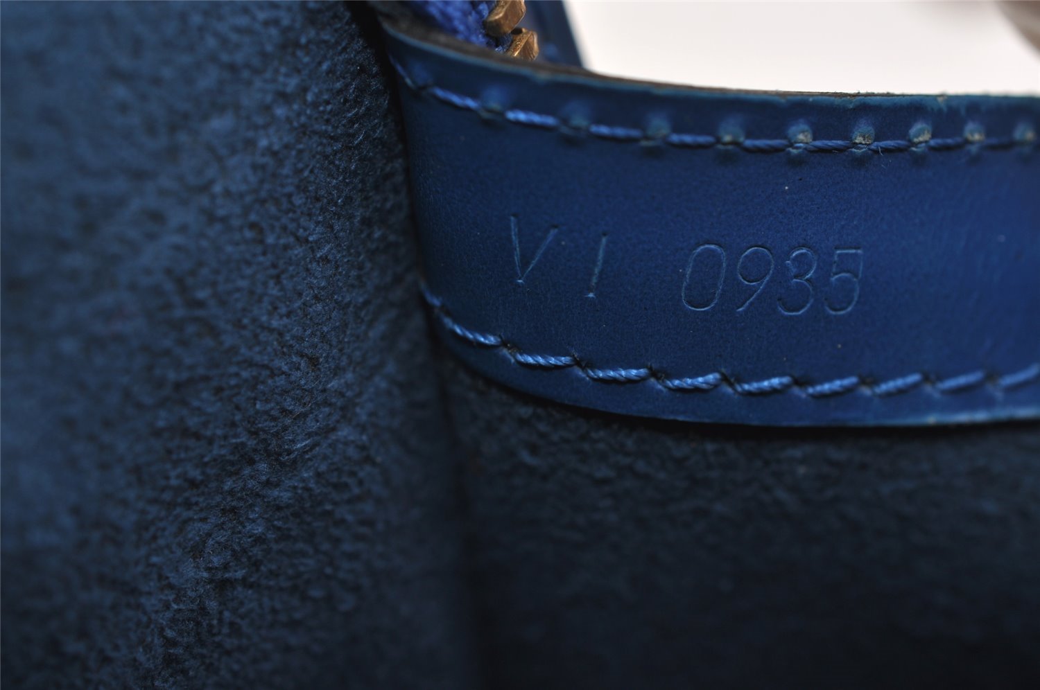 Authentic Louis Vuitton Epi Lussac Shoulder Tote Bag Blue M52285 LV 1248I