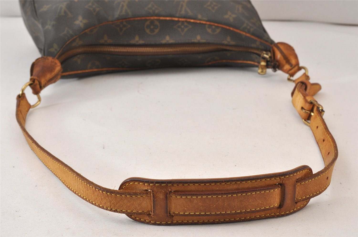 Authentic Louis Vuitton Monogram Boulogne 30 Shoulder Cross Bag M52165 LV 1249K