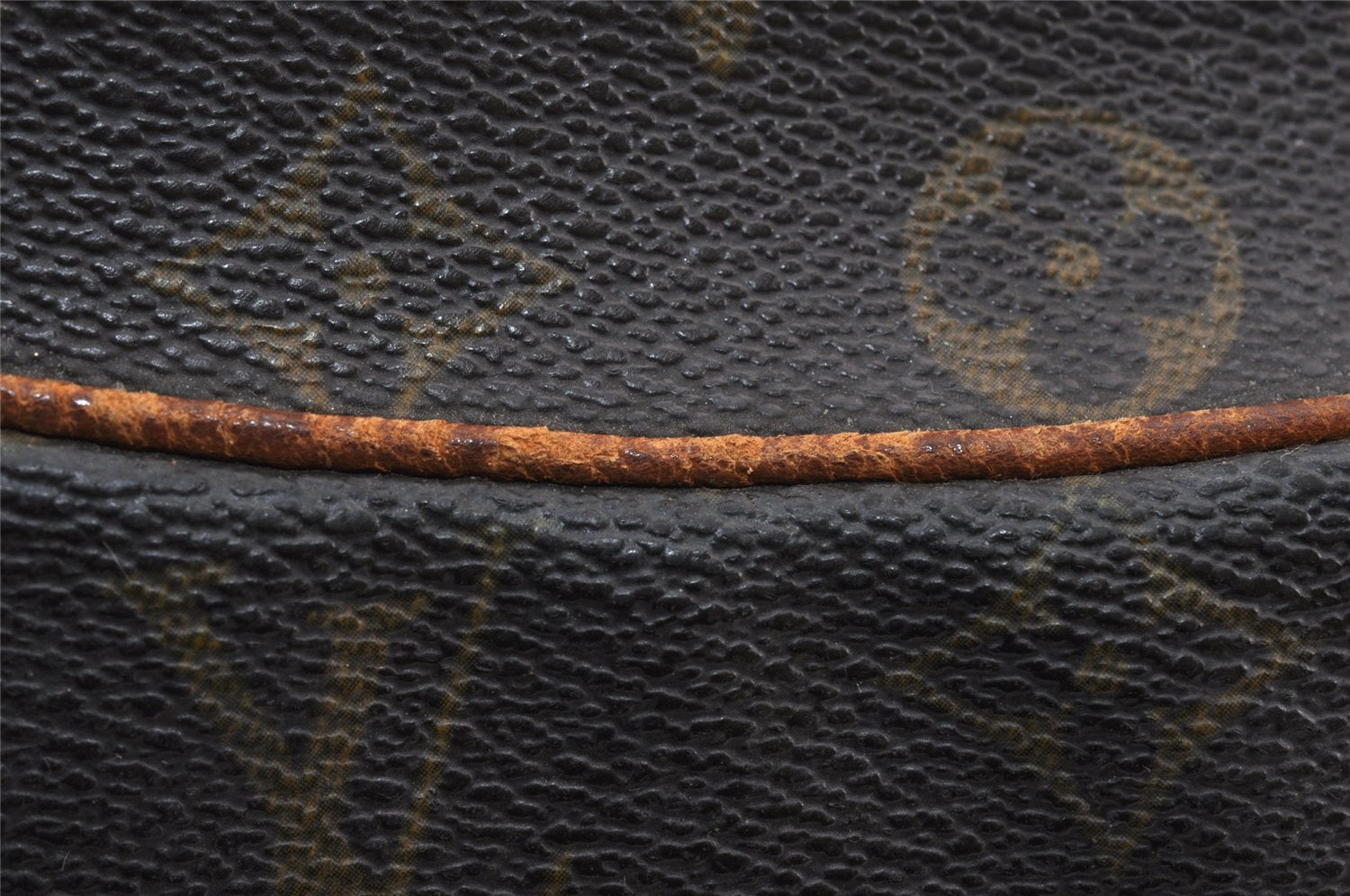 Authentic Louis Vuitton Monogram Boulogne 30 Shoulder Cross Bag M52165 LV 1249K