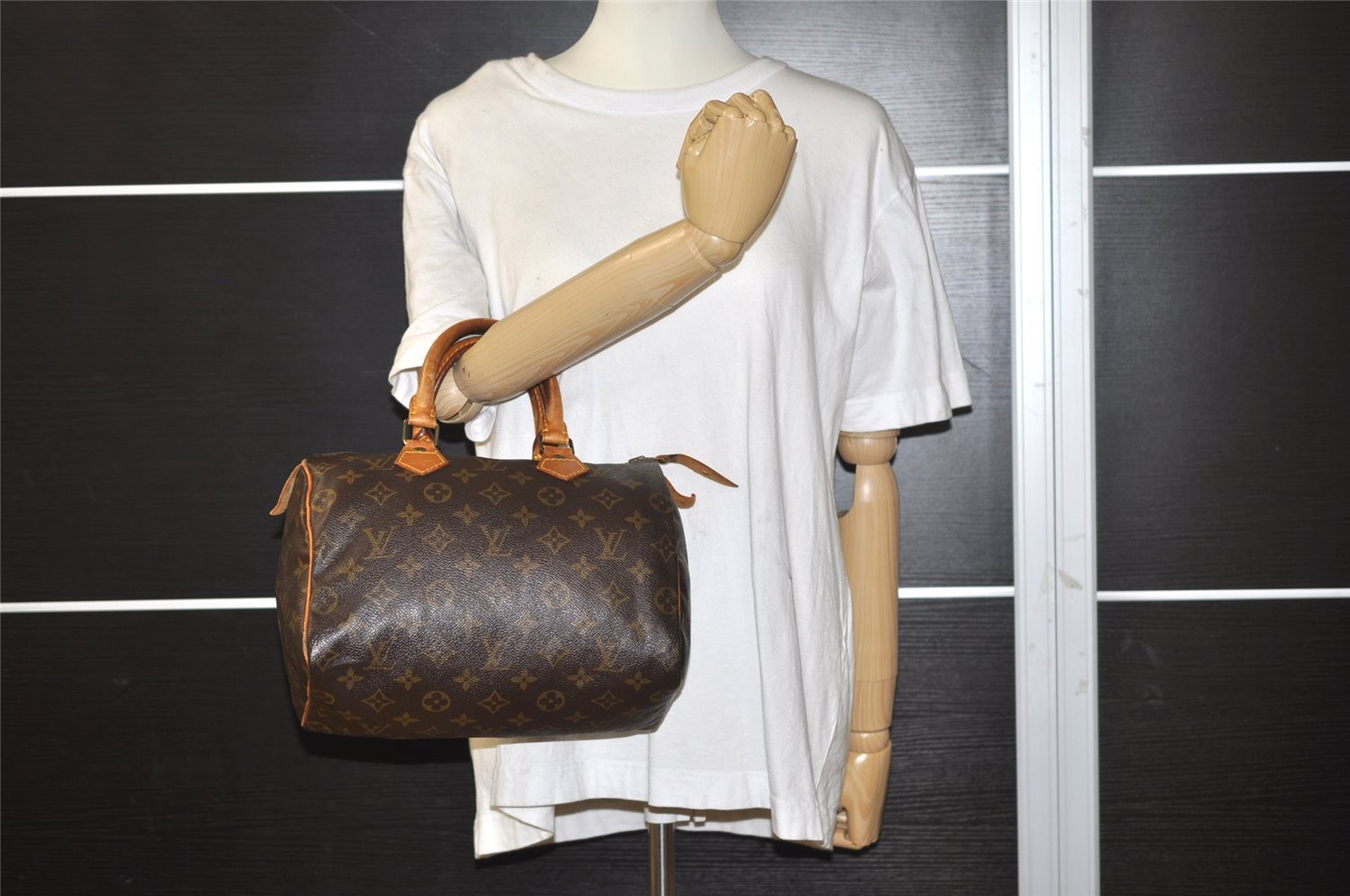 Authentic Louis Vuitton Monogram Speedy 25 Boston Hand Bag M41528 LV 1250I