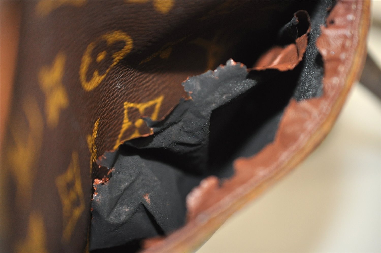 Authentic Louis Vuitton Monogram Danube Shoulder Crossbody Bag M45266 Junk 1251I