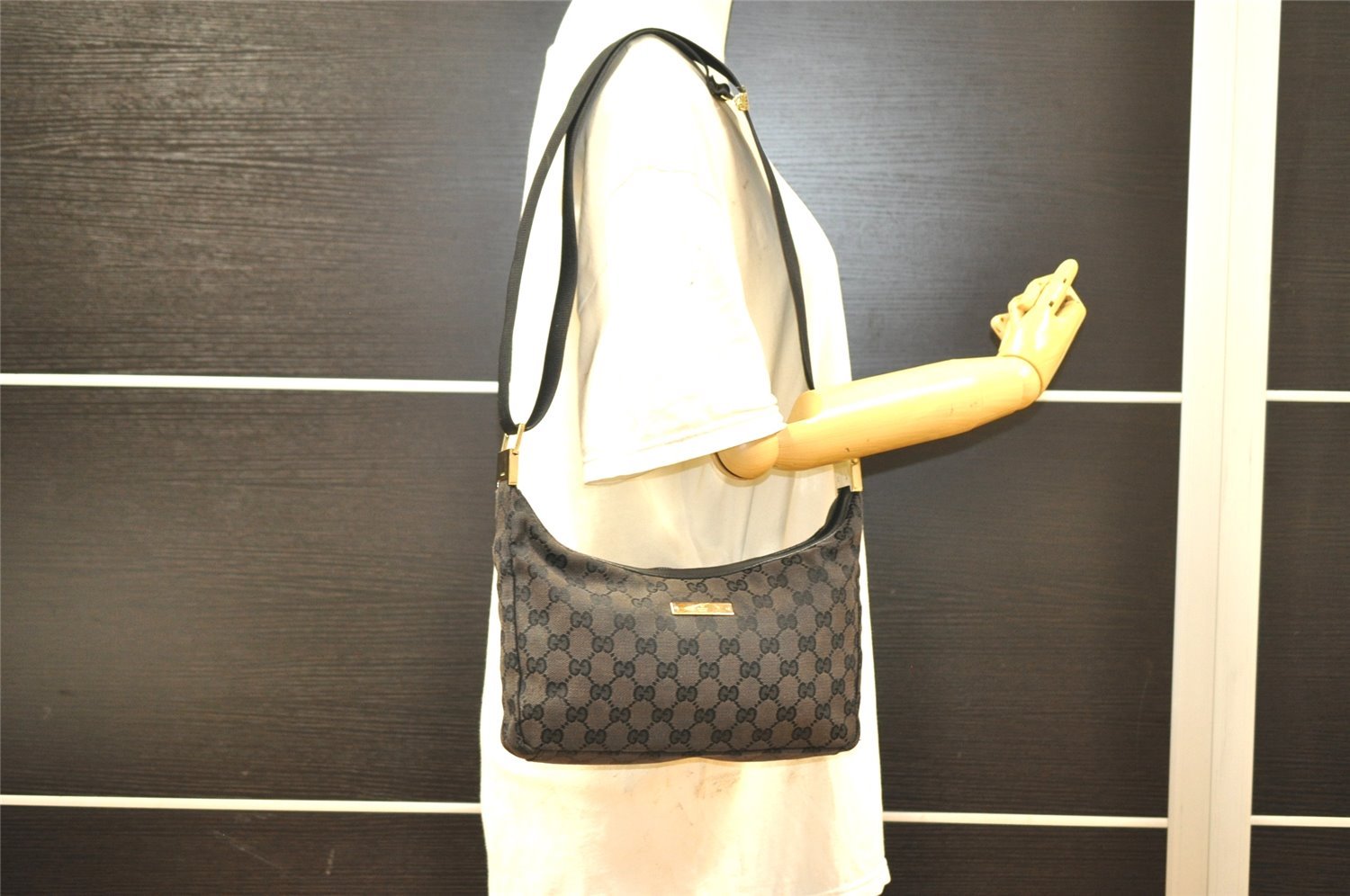 Authentic GUCCI Shoulder Cross Body Bag GG Canvas Leather 0190433 Black 1253I