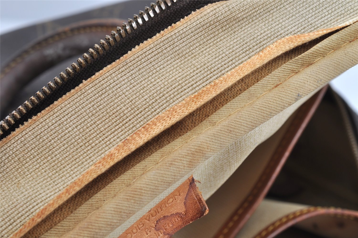 Authentic Louis Vuitton Monogram Deauville Hand Bag M47270 LV 1253K