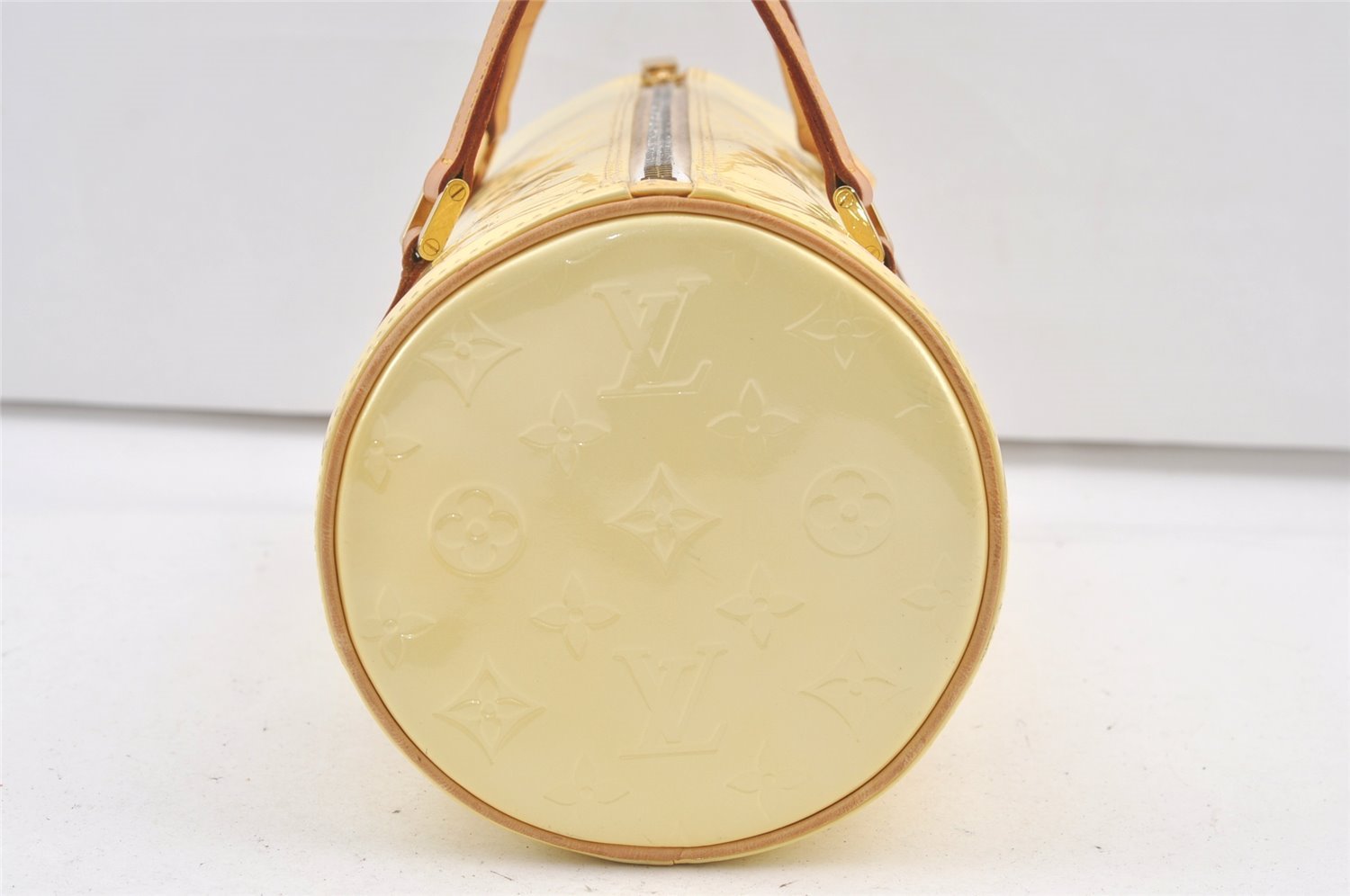 Authentic Louis Vuitton Vernis Bedford Hand Bag Purse White M91331 LV 1254K