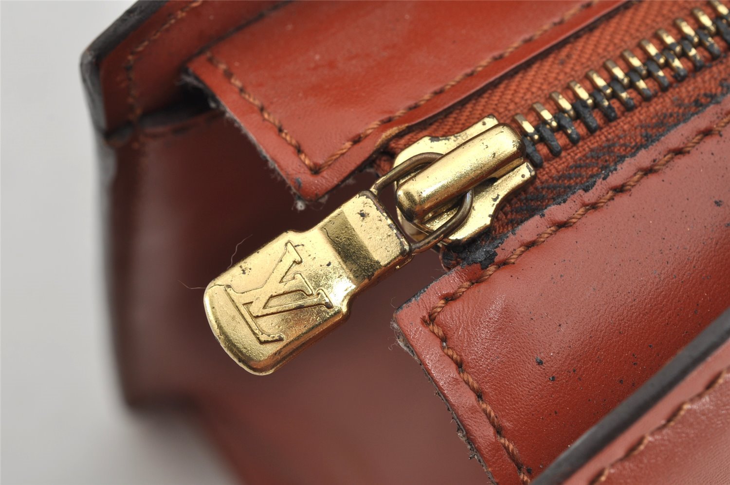 Authentic Louis Vuitton Epi Riviera Brown Hand Bag Brown M48183 LV Junk 1255K