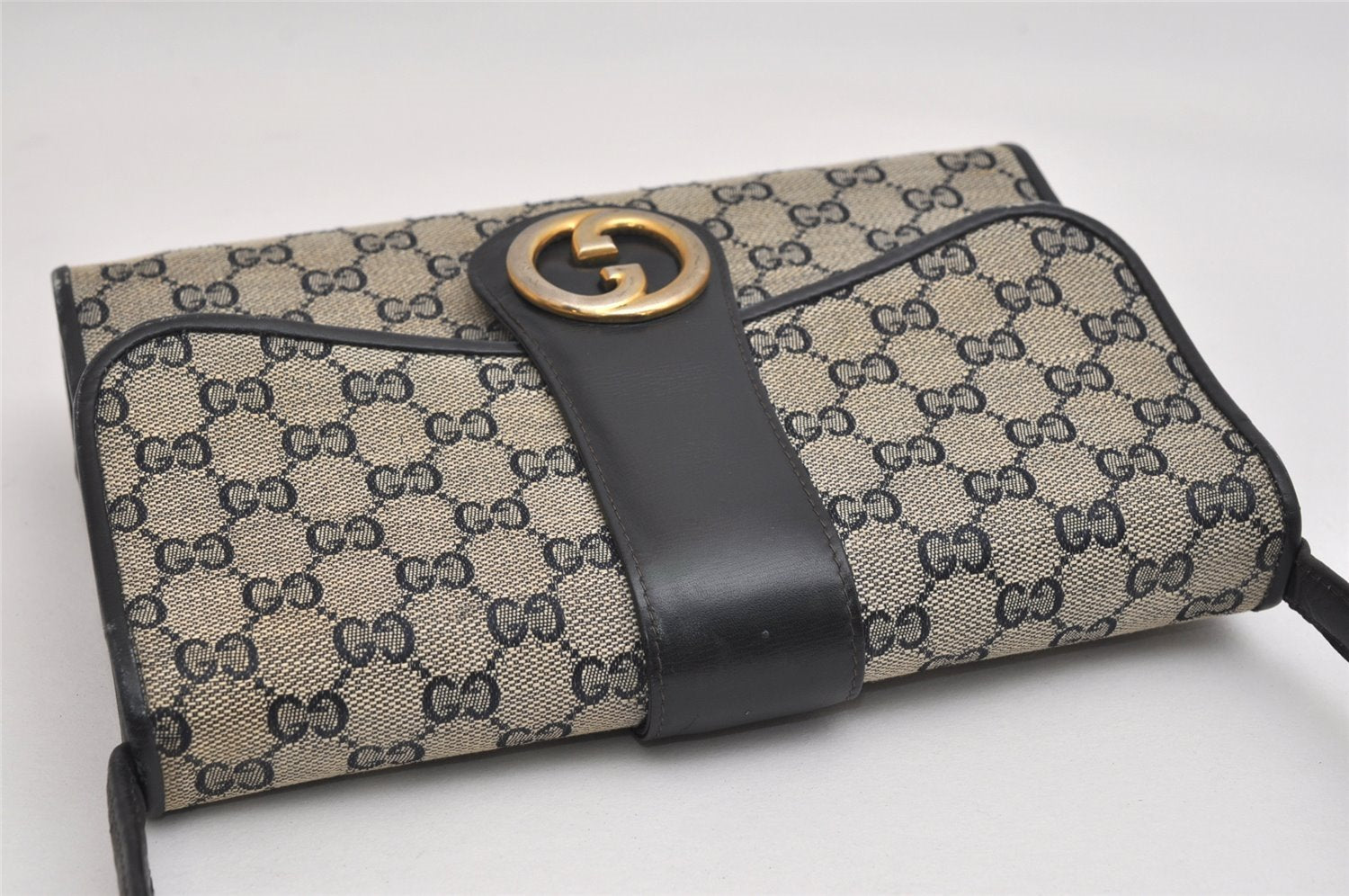 Authentic GUCCI Shoulder Cross Body Bag Purse GG Canvas Leather Navy Blue 1256K
