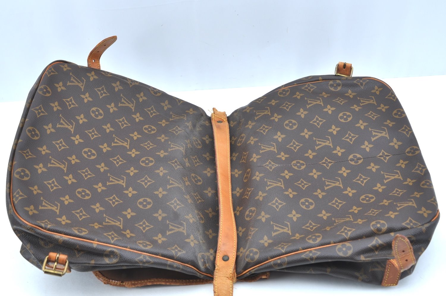 Authentic Louis Vuitton Monogram Saumur 35 Shoulder Cross Bag M42254 Junk 1263J