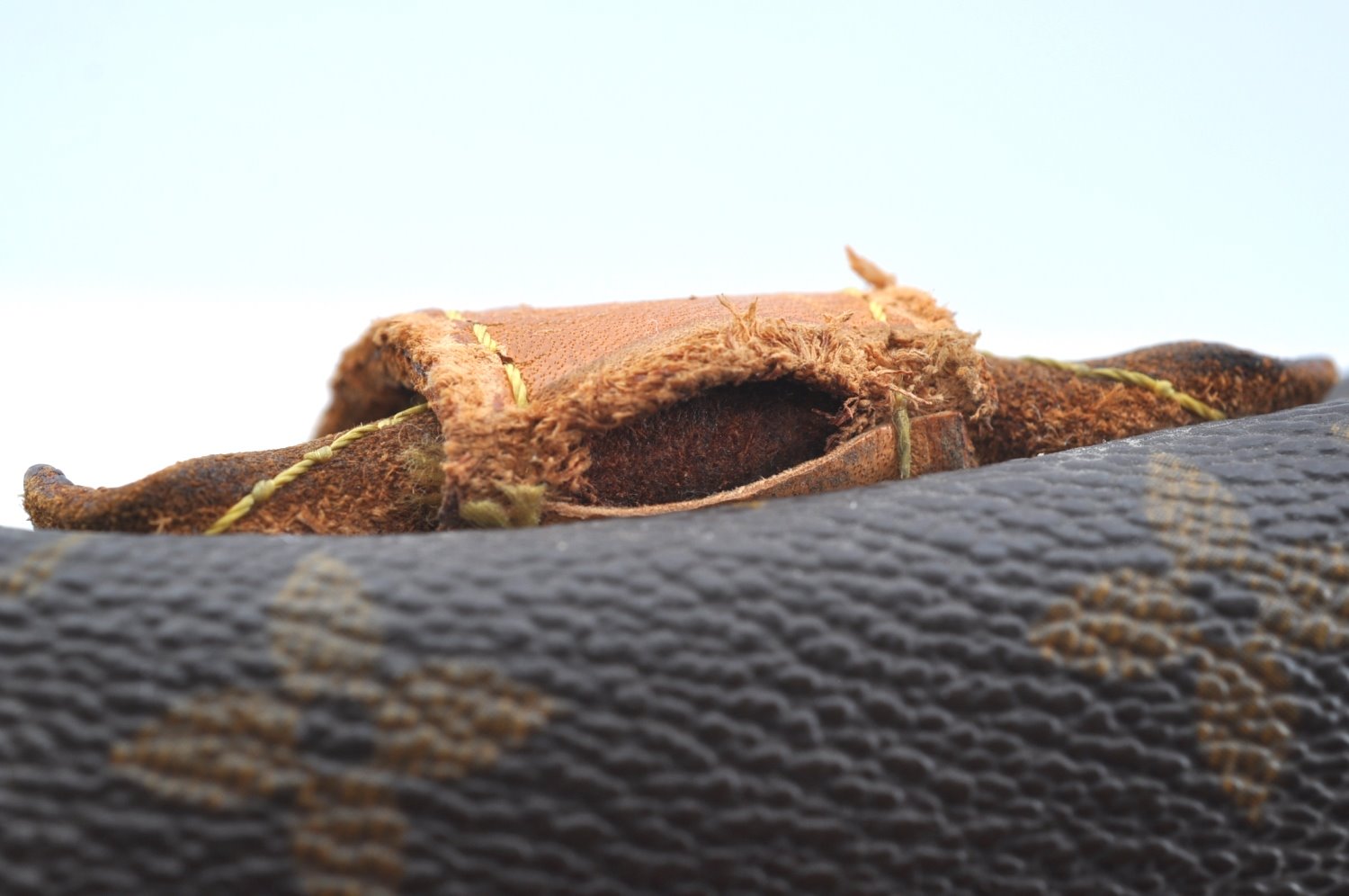 Authentic Louis Vuitton Monogram Saumur 35 Shoulder Cross Bag M42254 Junk 1263J