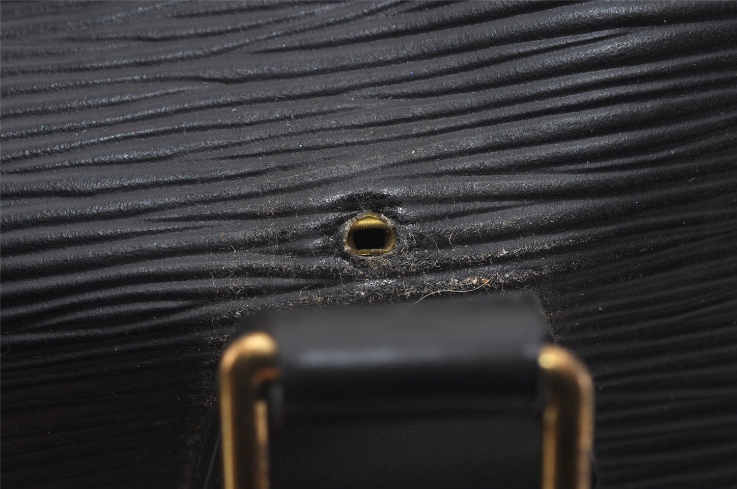 Authentic Louis Vuitton Epi Alma PM Hand Bag Black M40302 LV 1273I