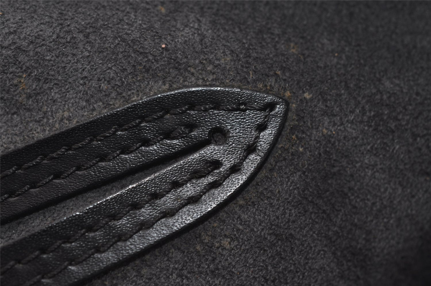 Authentic Louis Vuitton Epi Alma PM Hand Bag Black M40302 LV 1273I