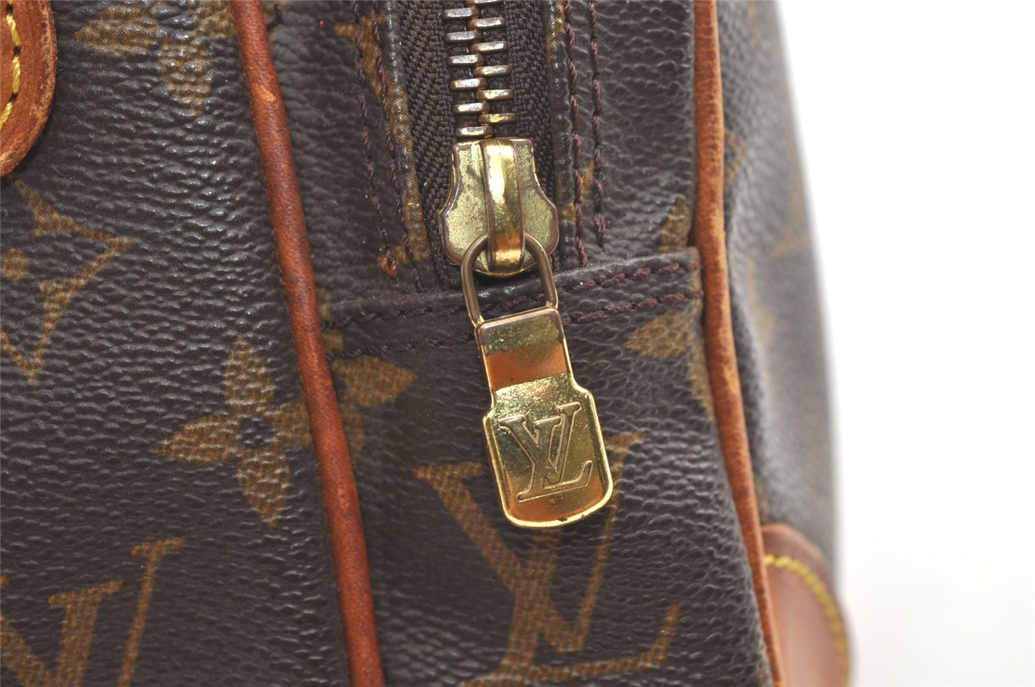 Authentic Louis Vuitton Monogram Amazone Shoulder Cross Body Bag M45236 LV 1286K