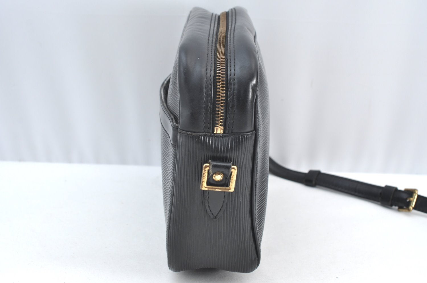 Auth Louis Vuitton Epi Trocadero 27 Shoulder Cross Bag Black M52302 Junk 1287I