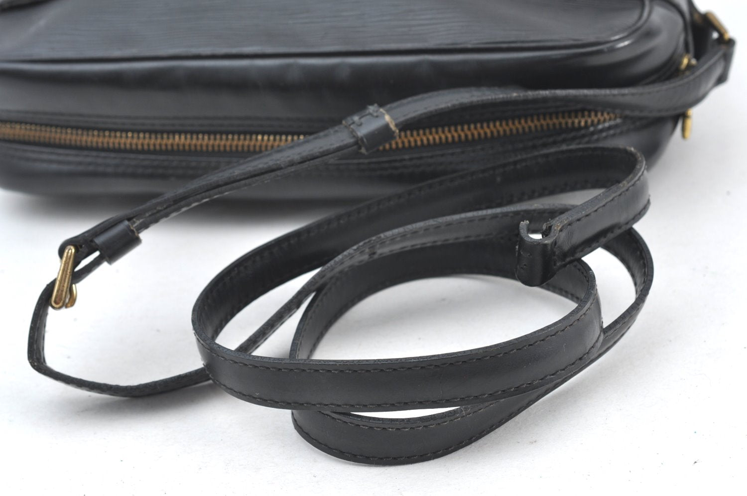 Auth Louis Vuitton Epi Trocadero 27 Shoulder Cross Bag Black M52302 Junk 1287I