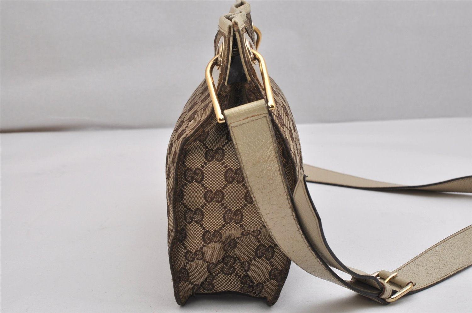 Authentic GUCCI Eclipse Shoulder Bag GG Canvas Leather 120841 Brown Junk 1292K