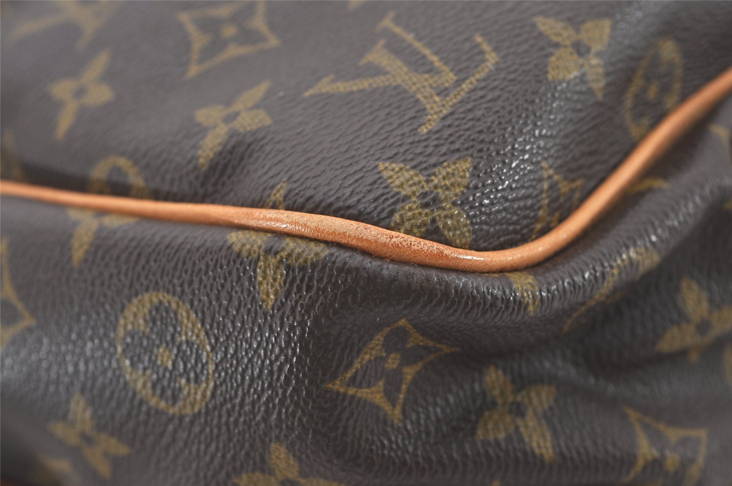Authentic Louis Vuitton Monogram Alize 24 Heures Boston Hand Bag M41399 LV 1303J