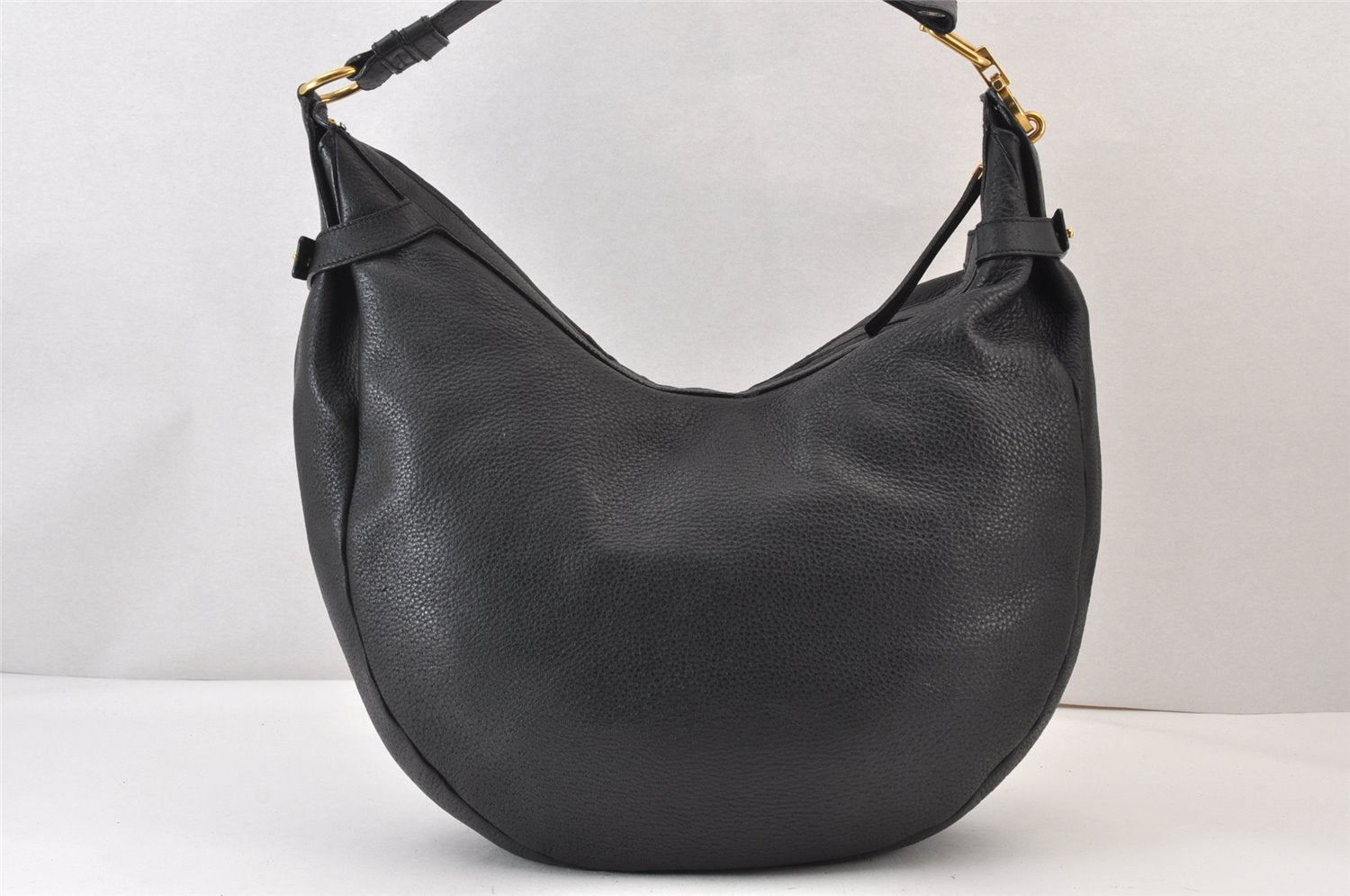Authentic Salvatore Ferragamo Gancini Leather Shoulder Tote Bag Black 1303K