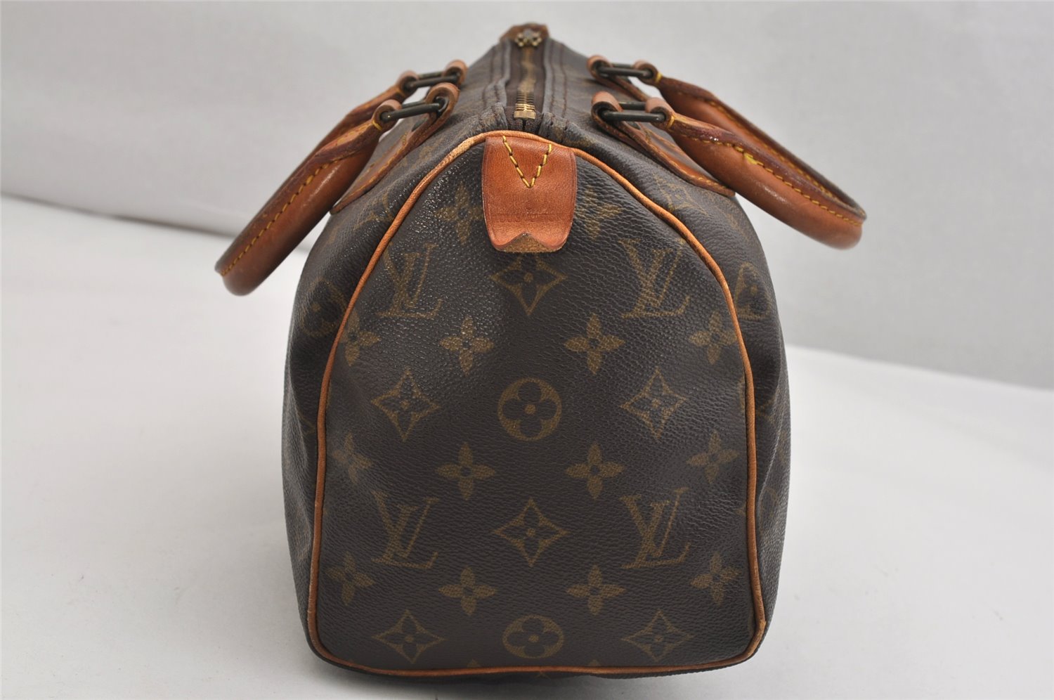 Authentic Louis Vuitton Monogram Speedy 25 Boston Hand Bag M41528 LV 1306K