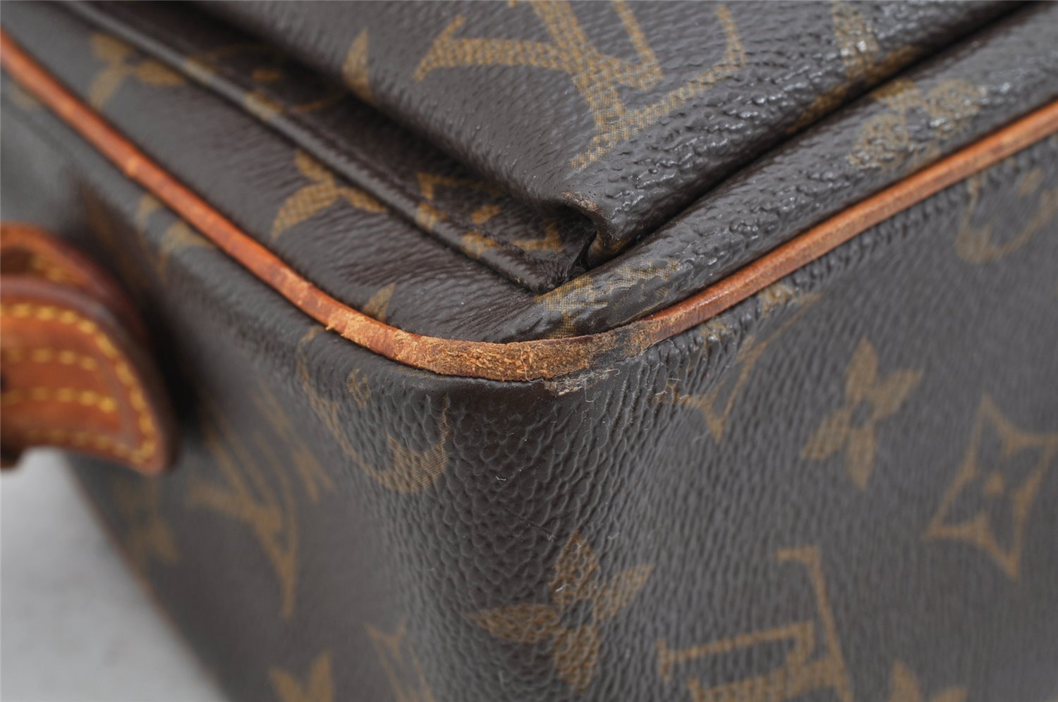 Authentic Louis Vuitton Monogram Viva Cite MM Shoulder Bag M51164 Junk 1309K