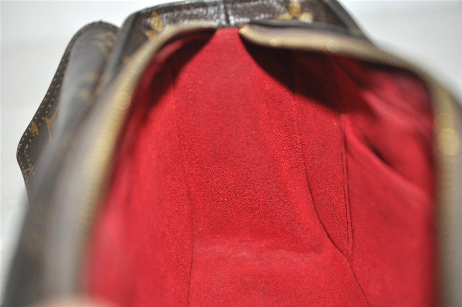 Authentic Louis Vuitton Monogram Viva Cite MM Shoulder Bag M51164 Junk 1309K