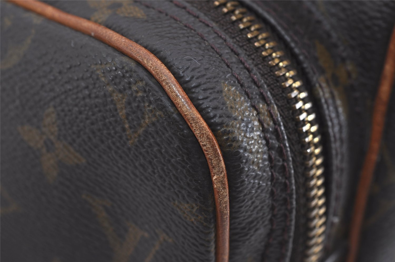 Authentic Louis Vuitton Monogram Nile Shoulder Cross Body Bag M45244 LV 1310I