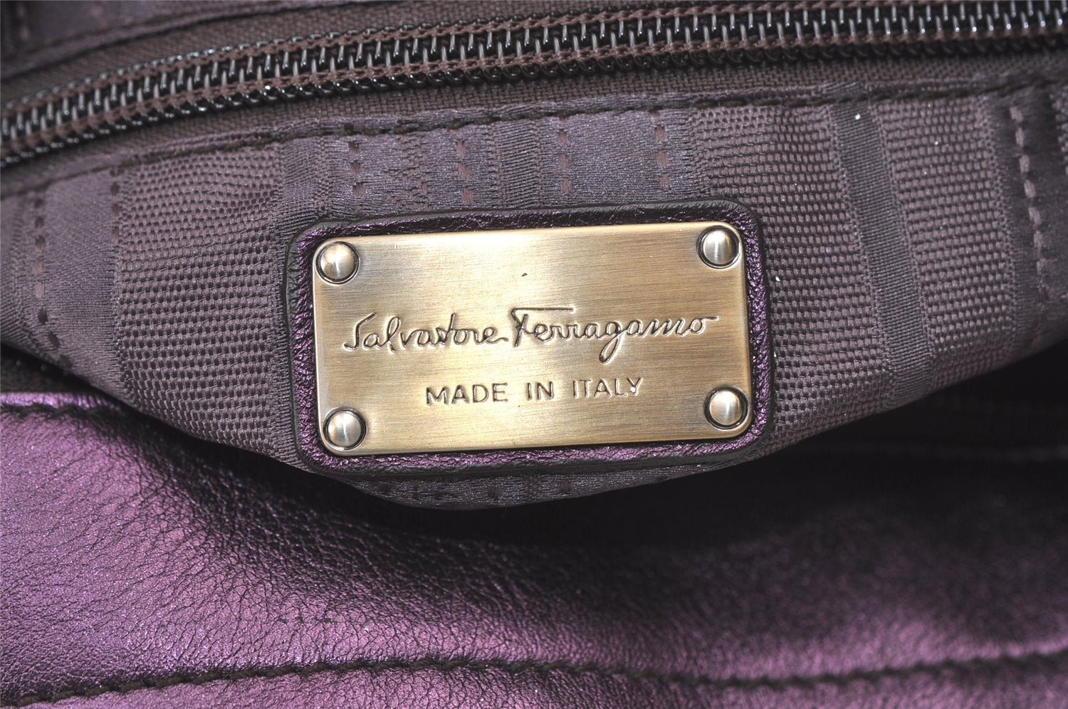 Authentic Salvatore Ferragamo Gancini Leather Shoulder Tote Bag Purple 1321K