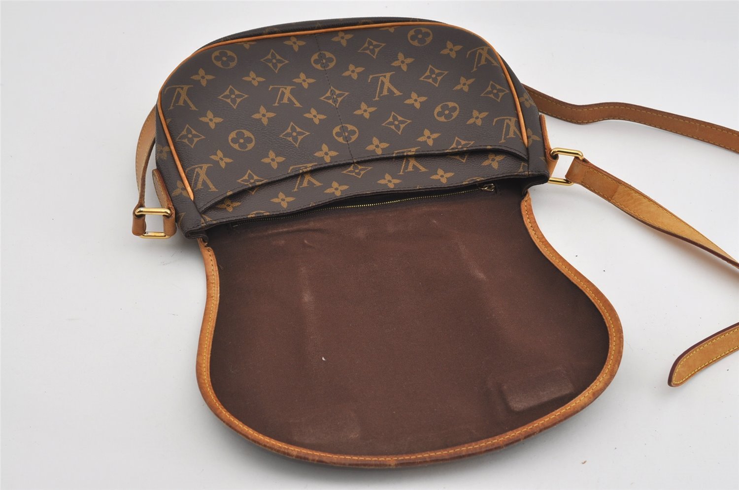 Authentic Louis Vuitton Monogram Menilmontant PM M40474 Shoulder Cross Bag 1324I