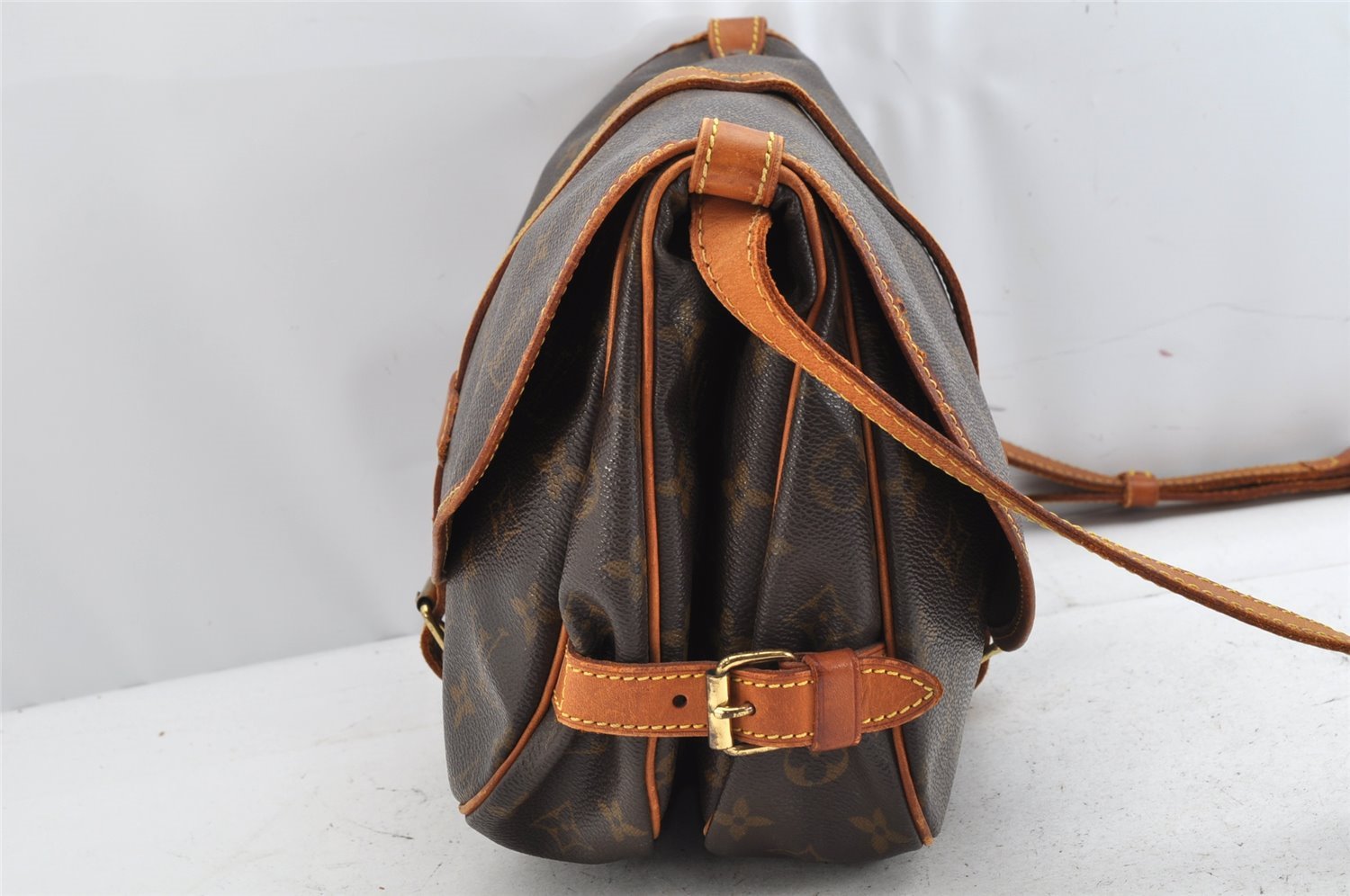 Authentic Louis Vuitton Monogram Saumur 30 Shoulder Cross Bag M42256 LV 1327K