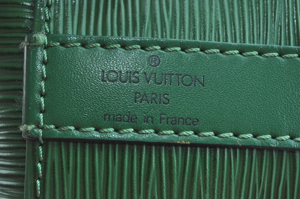 Authentic Louis Vuitton Epi Petit Noe Shoulder Drawstring Bag M44104 Green 1330I