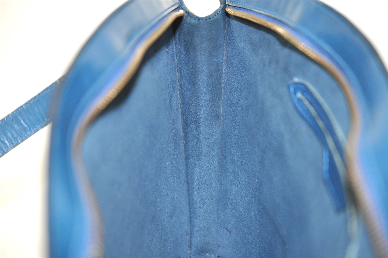 Authentic Louis Vuitton Epi Saint Jacques Poignier Long Shoulder Bag Blue 1331I