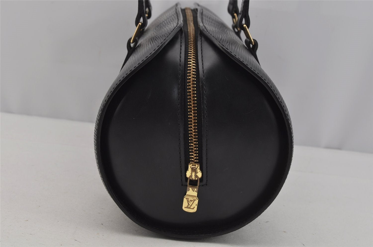 Authentic Louis Vuitton Epi Soufflot Black Hand Bag M52222 LV 1331J