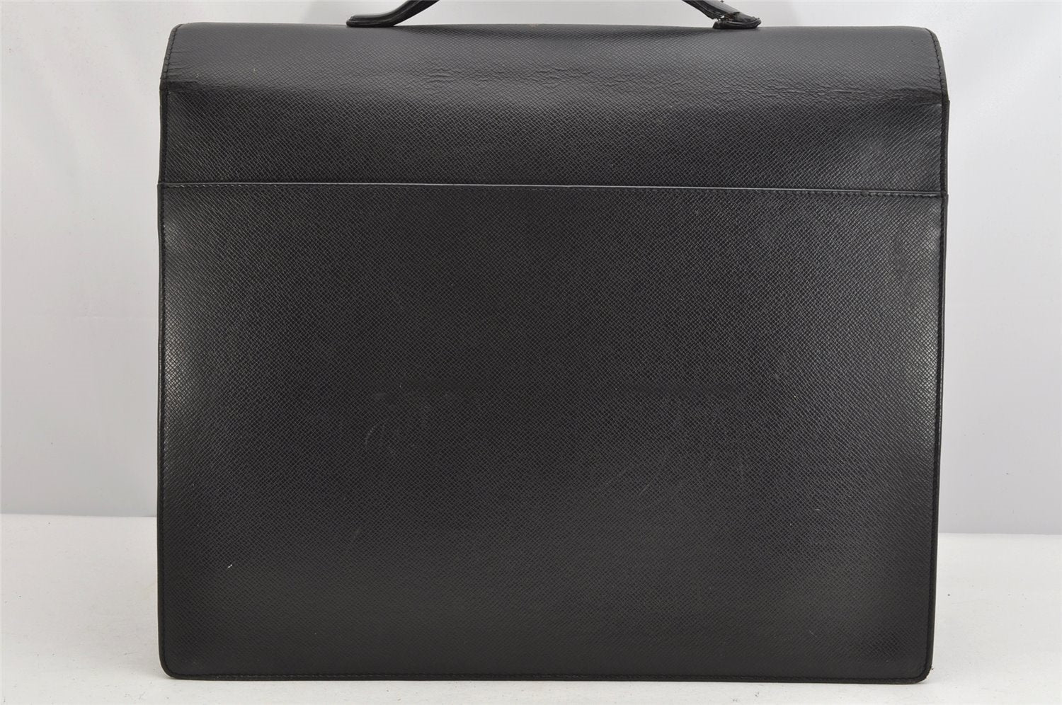 Authentic Louis Vuitton Taiga Serviette Kazan Briefcase Black M30802 LV 1331K