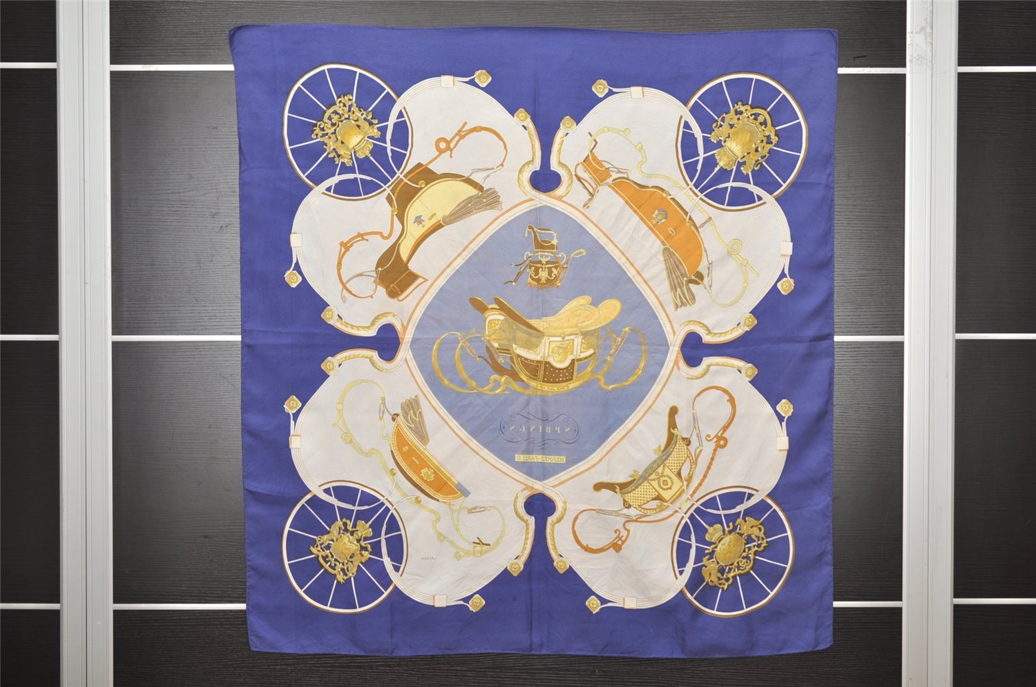 Authentic HERMES Carre 90 Scarf 