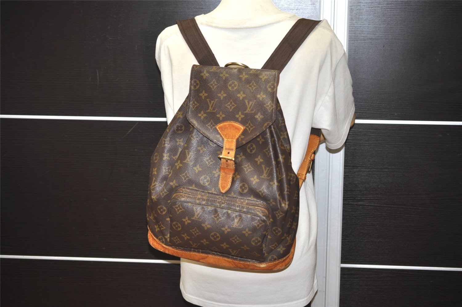 Authentic Louis Vuitton Monogram Montsouris GM Backpack M51135 LV 1340J