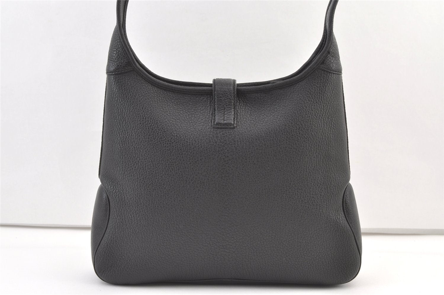 Authentic Salvatore Ferragamo Vintage Leather Shoulder Hand Bag Black 1342K