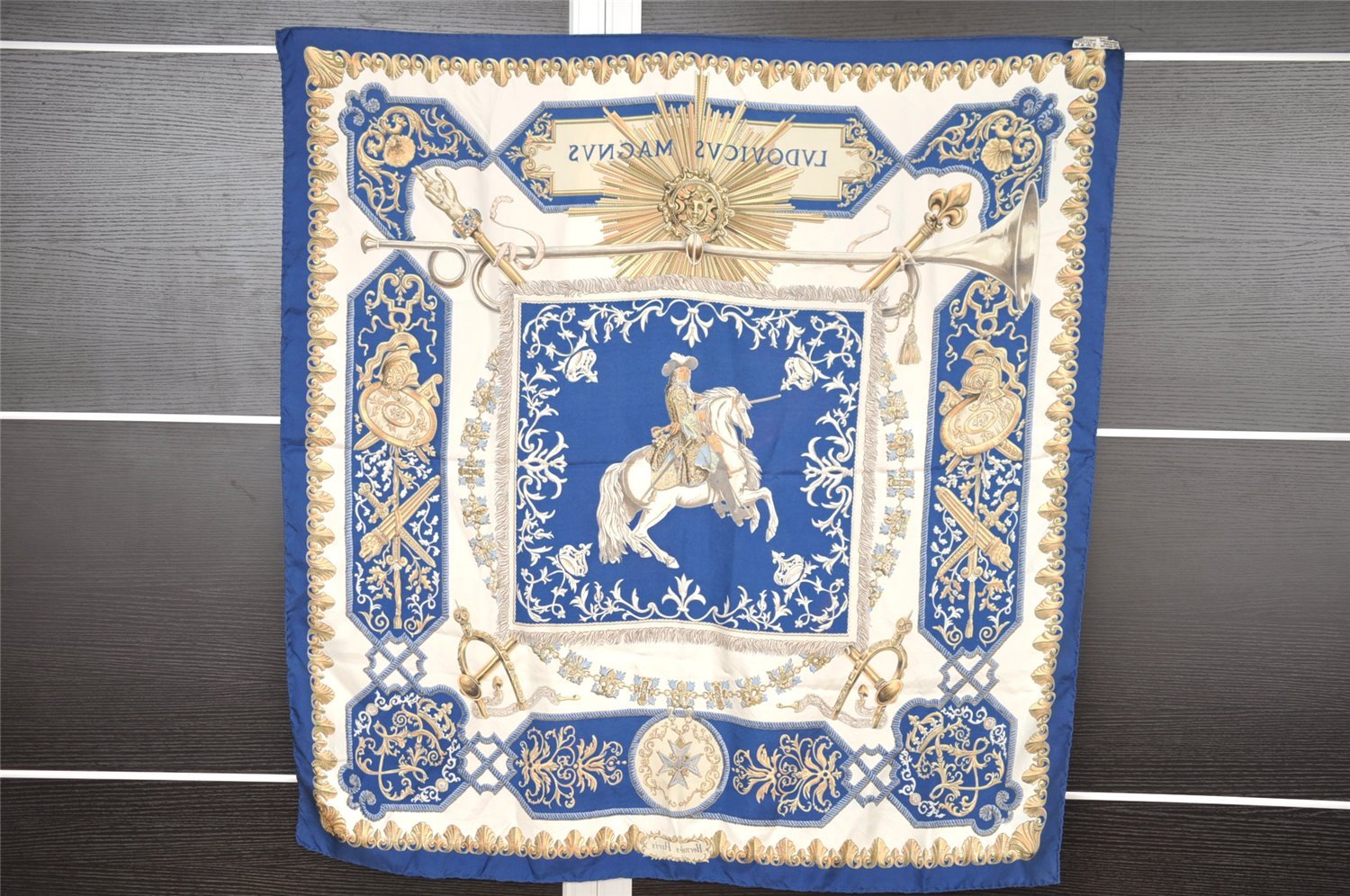 Authentic HERMES Carre 90 Scarf 