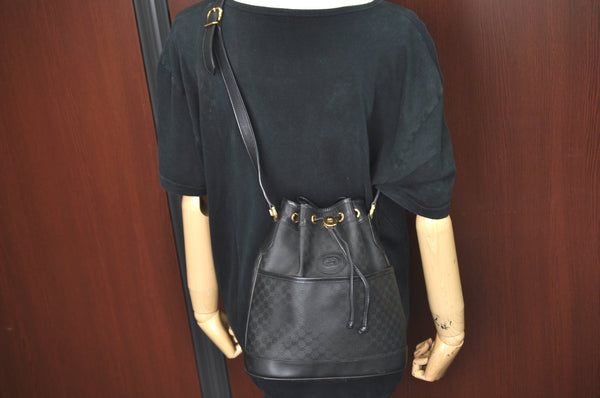 Authentic GUCCI Micro GG PVC Leather Shoulder Cross Body Bag Purse Black 1350H