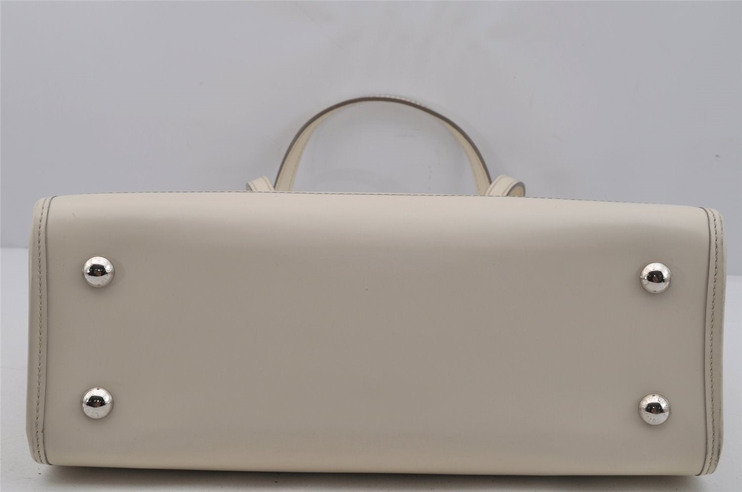 Authentic Louis Vuitton Epi Madeleine GM White Shoulder Bag M5934J LV 1351J