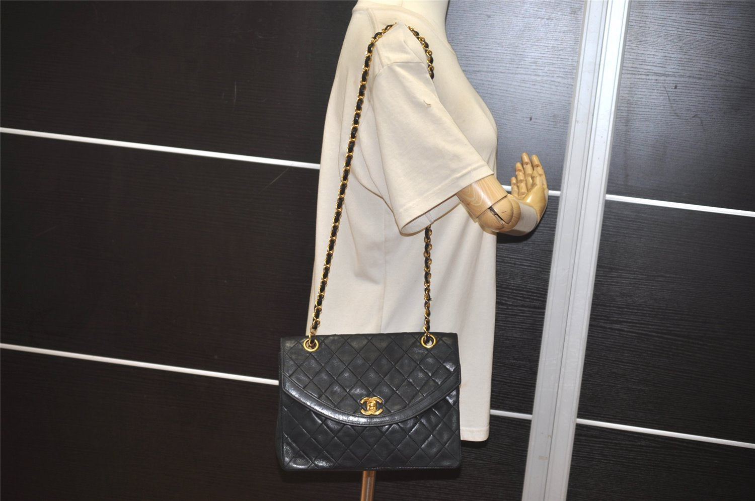 Authentic CHANEL Lamb Skin Turnlock Matelasse Chain Shoulder Bag Black 1355K