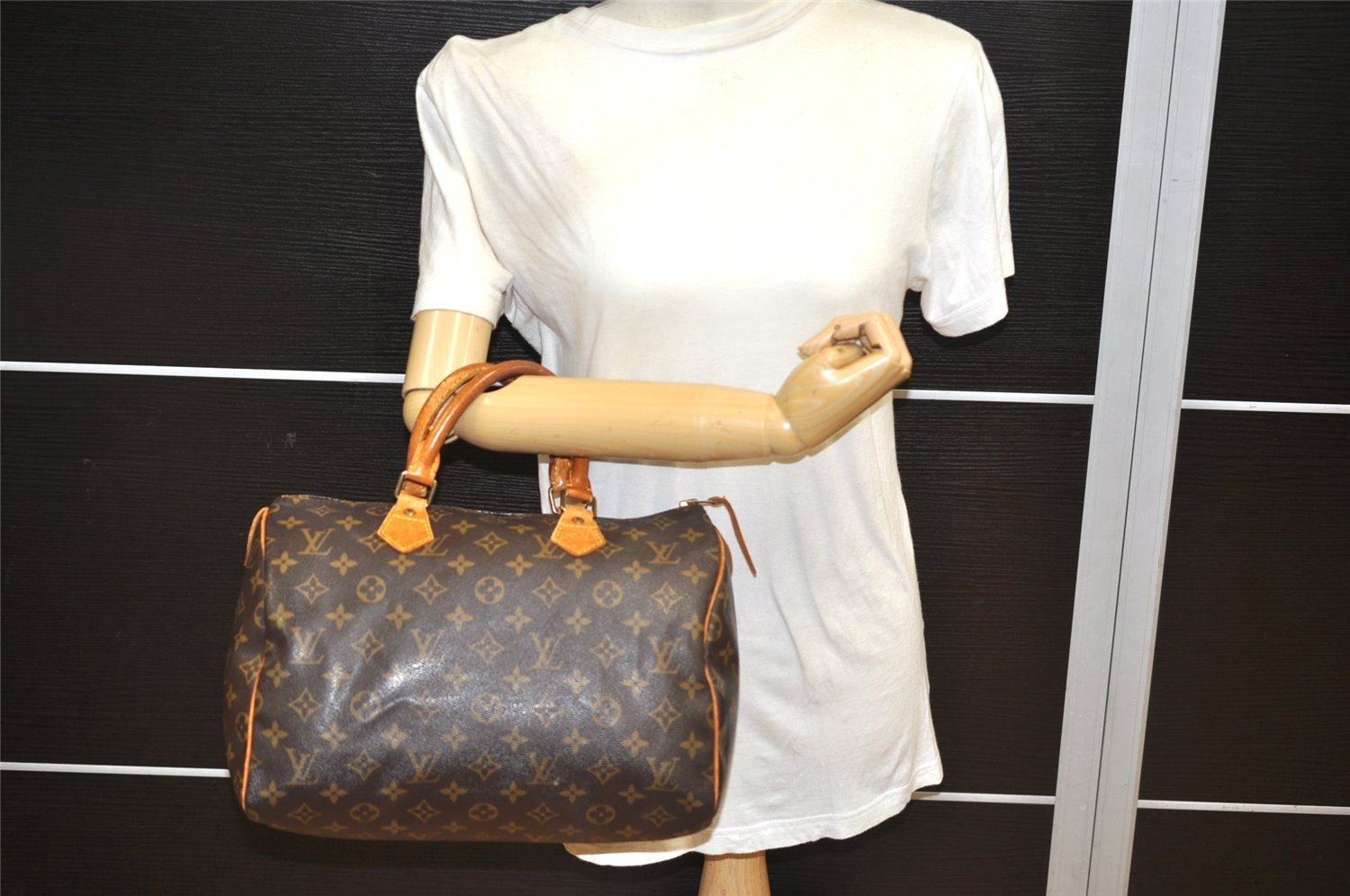 Authentic Louis Vuitton Monogram Speedy 30 Hand Boston Bag M41526 LV 1359K