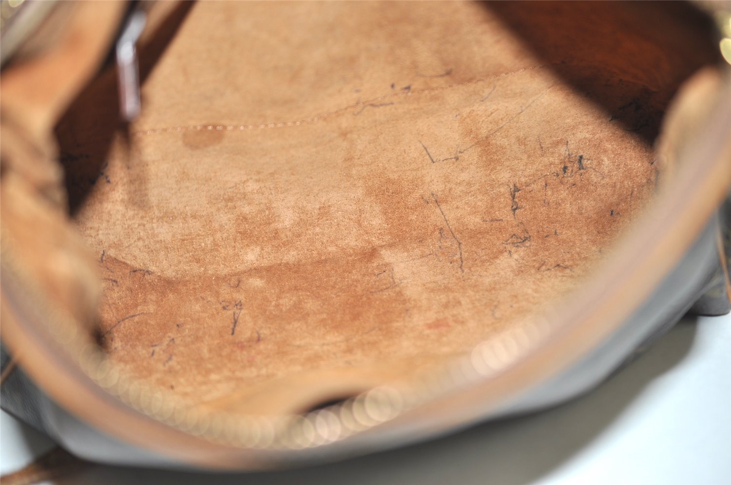 Authentic Louis Vuitton Monogram Tulleries PM Shoulder Cross Bag Old Model 1363J