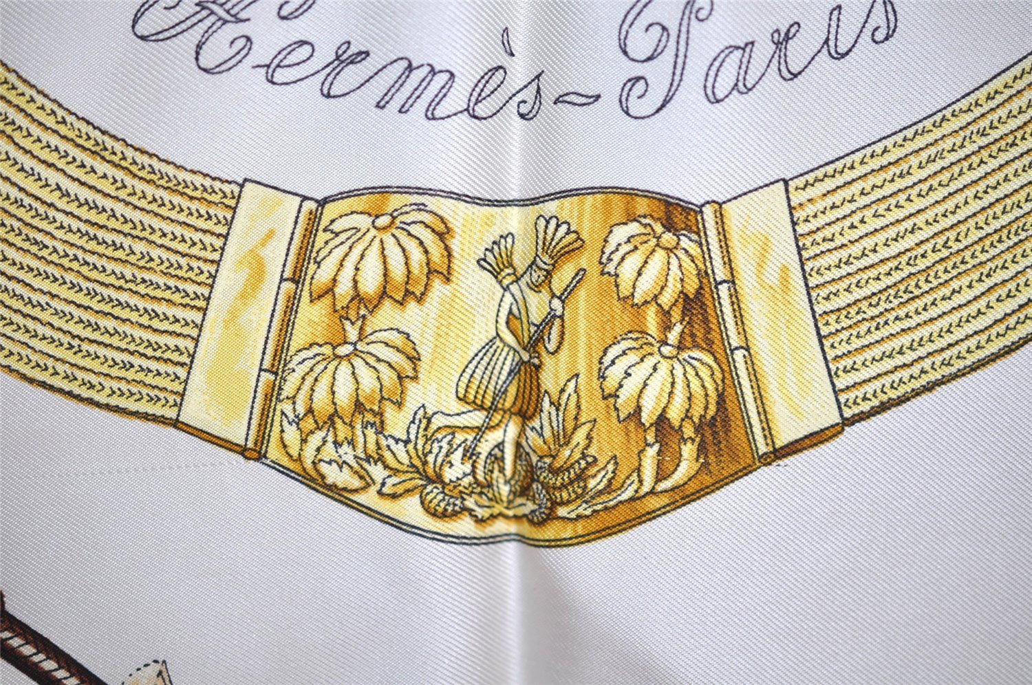 Authentic HERMES Carre 90 Scarf 