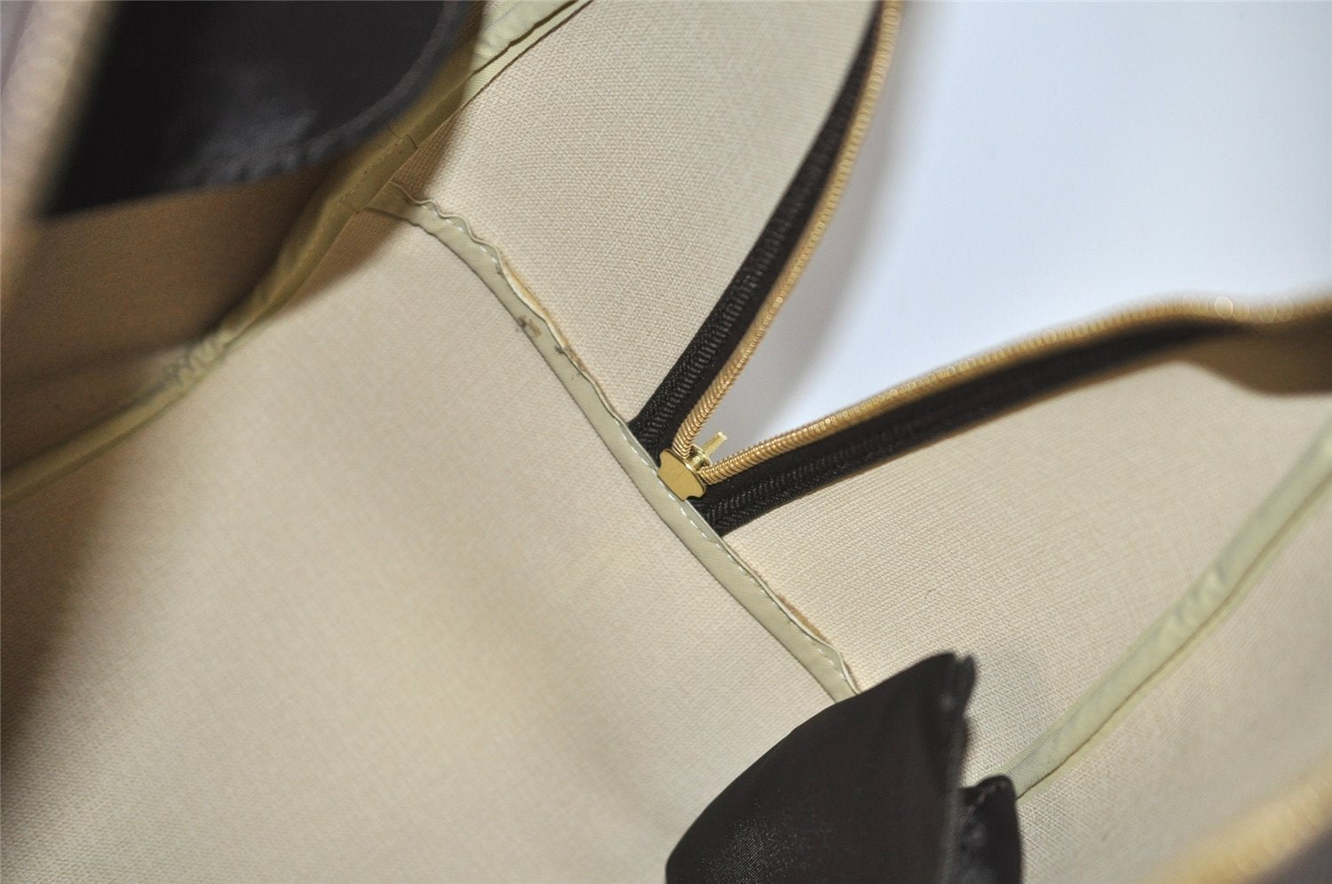 Authentic Louis Vuitton Monogram Evasion PM Boston Travel Bag M41443 LV 1367J
