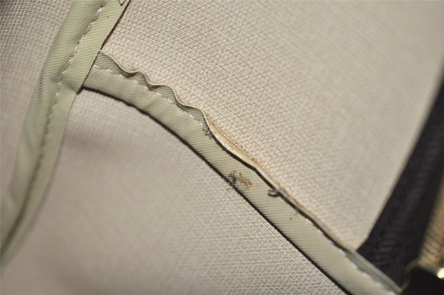 Authentic Louis Vuitton Monogram Evasion PM Boston Travel Bag M41443 LV 1367J